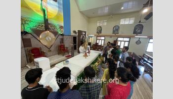 ICYM Pakshikere Unit organised a special prayer and Sacramental Adoration